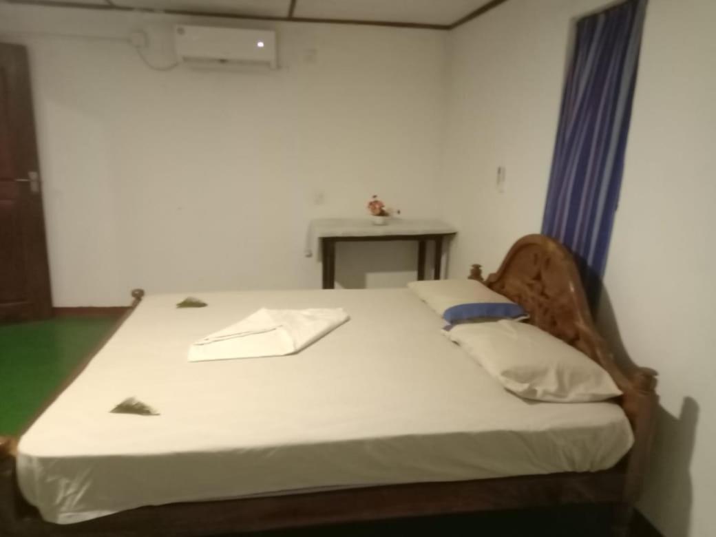 הבאראנה Elephant Safari Lodge Sigiriya Junction מראה חיצוני תמונה