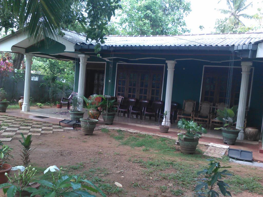 הבאראנה Elephant Safari Lodge Sigiriya Junction מראה חיצוני תמונה