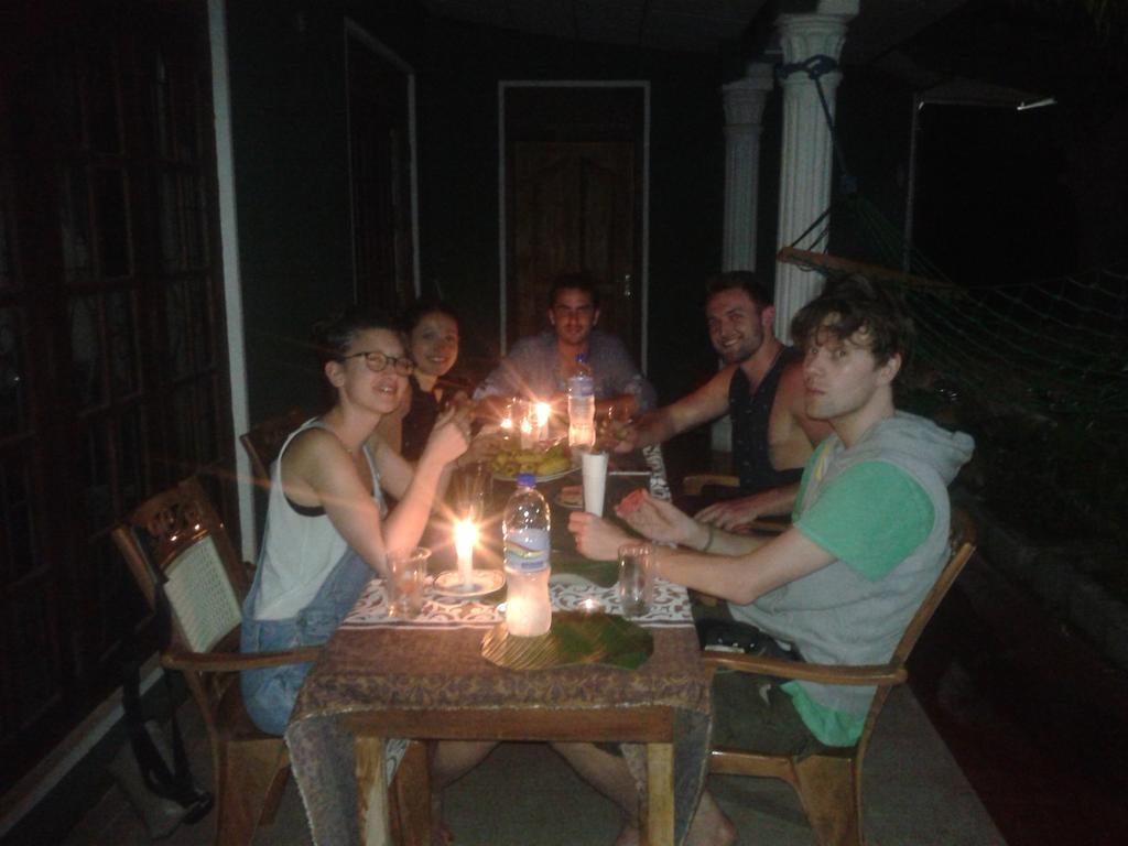 הבאראנה Elephant Safari Lodge Sigiriya Junction מראה חיצוני תמונה